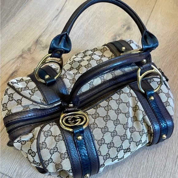 Authentic Gucci Hobo Bag - Picture 2 of 4